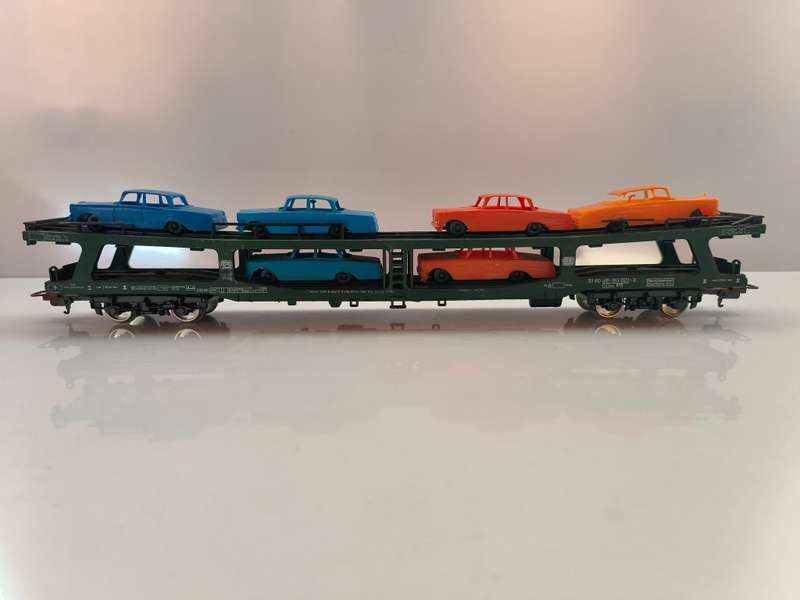 Lima Car Transporter (Lot 301 )