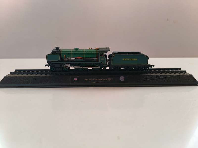 Static N-Gauge Schools Class Loco (Lot 314)