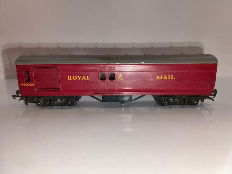 Tri-ang Royal Mail Coach (Lot 317 )