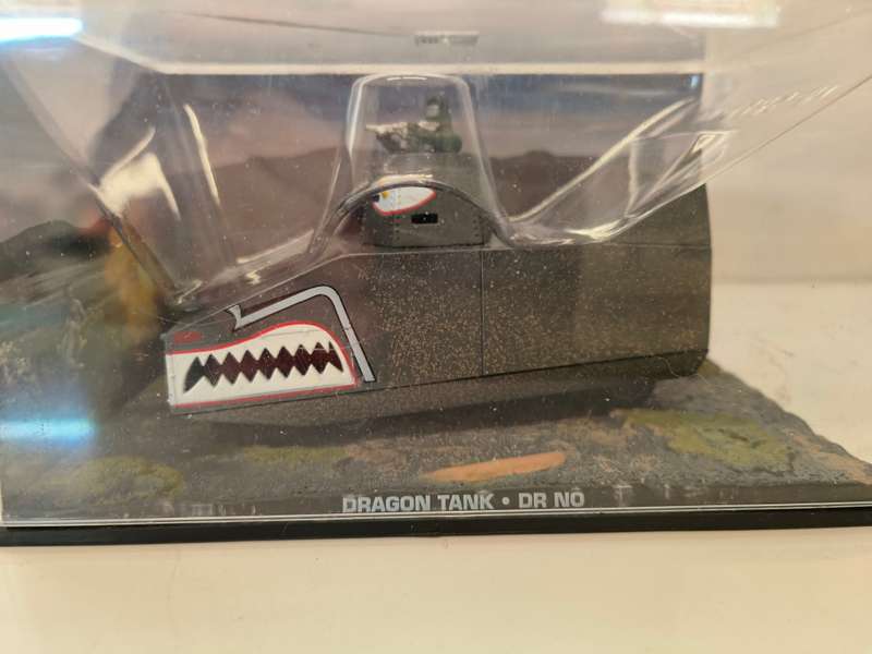007 Dragan Tank "Dr No" (Lot 340)