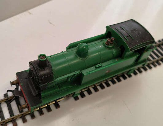 Vintage Hornby Dublo R1 Loco - 0-6-0T (Lot 415)