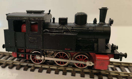 Marklin HO 3029 0-6-0T Locomotive - Playworn (Lot 433)