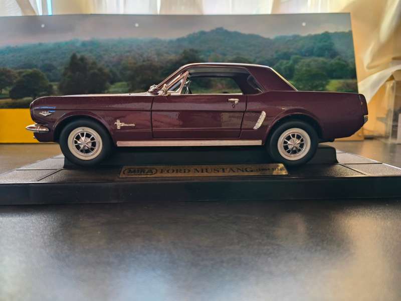 Ford Mustang (1964) 1:18