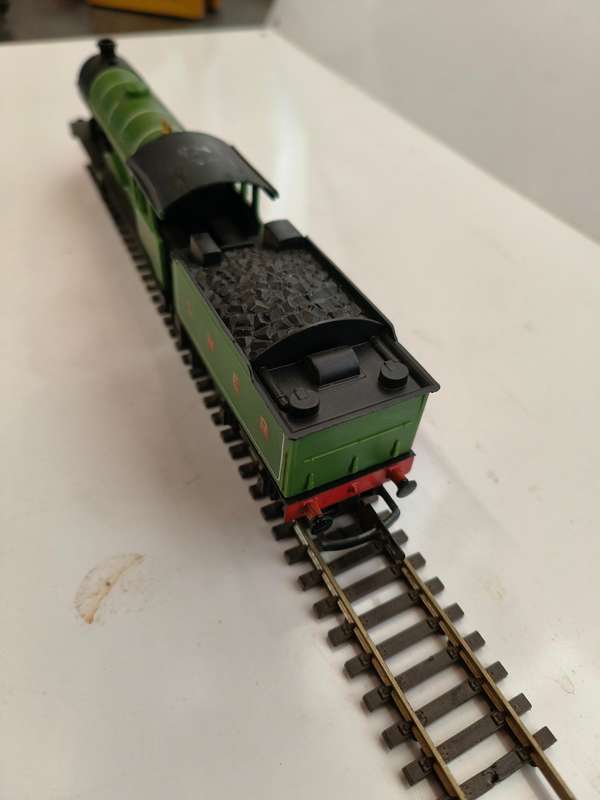 Vintage Tri-ang LNER B12 4-6-0 Locomotive (Lot 447)