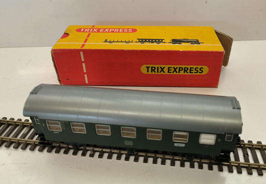 Trix 6-Wheel Coach MiB (Lot 434)