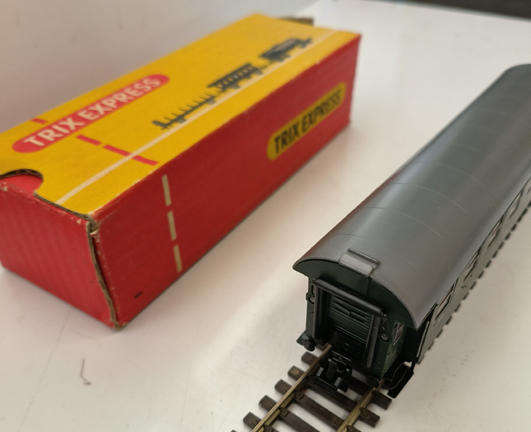 Trix 6-Wheel Coach MiB (Lot 434)