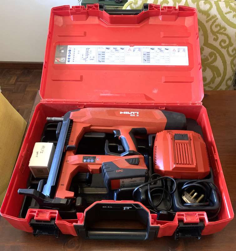 Hilti BX 3-L (02) Battery Operated Fastening Nail Gun with Bluetooth.