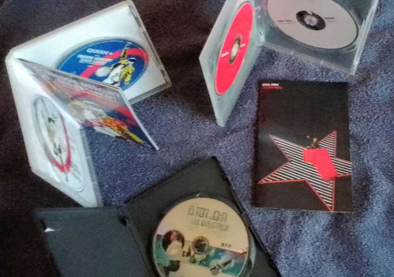 3 DVD concerts: Elton John and Queen