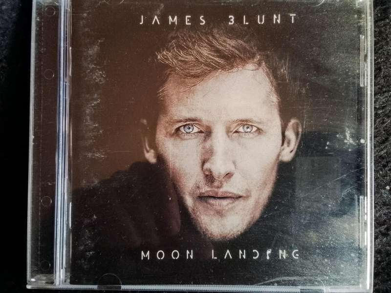 JAMES Blunt Moon Landing
