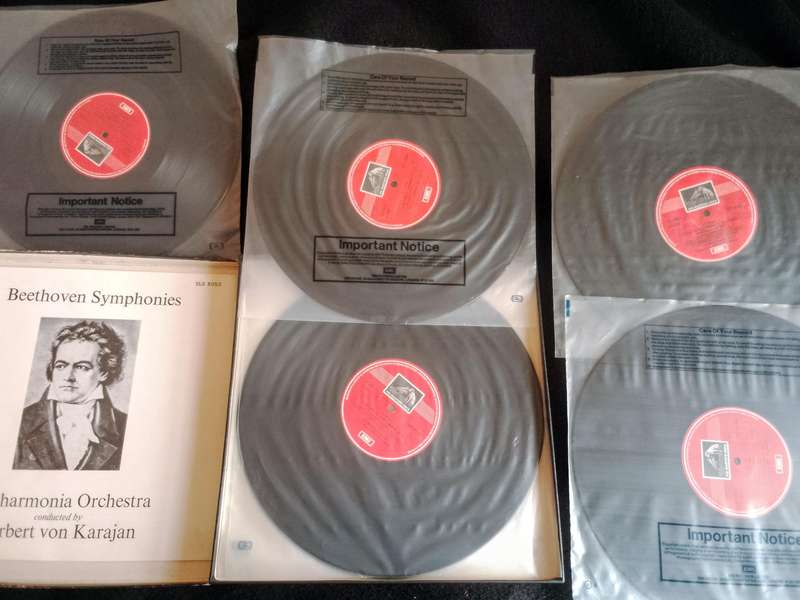 Beethoven The 9 Symphonies Karajan (7 LP boxset)