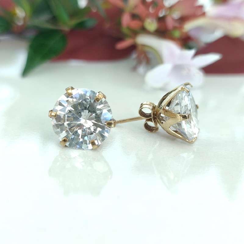 Yellow Gold & Cubic Zirconia Stud Earrings #cc031