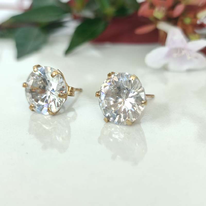Yellow Gold & Cubic Zirconia Stud Earrings #cc031