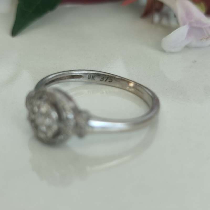 White Gold Diamonds Ring