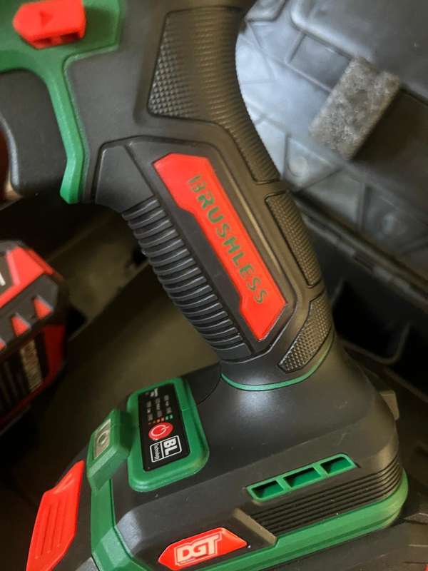21v Cordless Brushless Impact Wrench 1/2