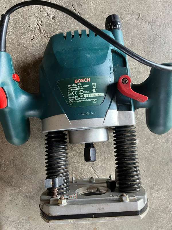 bosch pof 1300 ace router