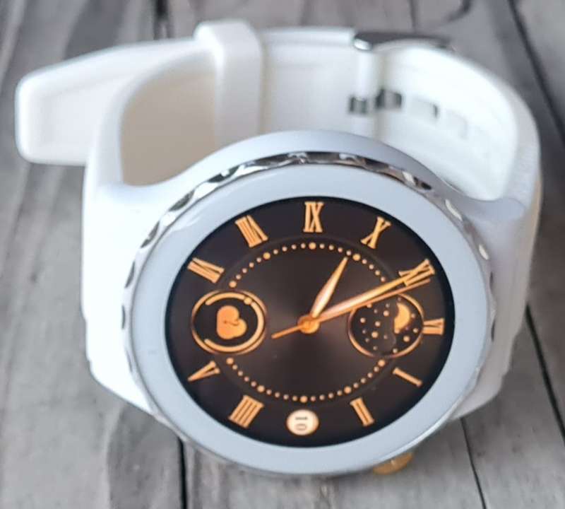 2 x Focus fit e23 Smartwatches