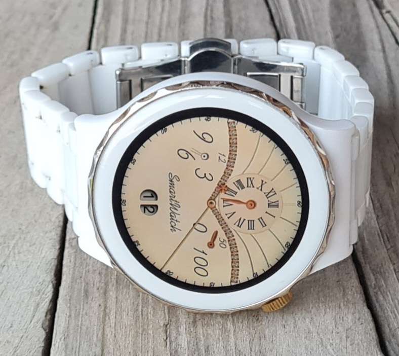 2 x Focus fit e23 Smartwatches