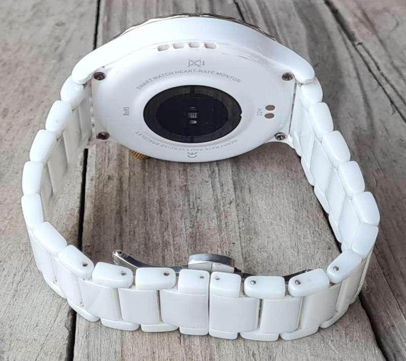 2 x Focus fit e23 Smartwatches