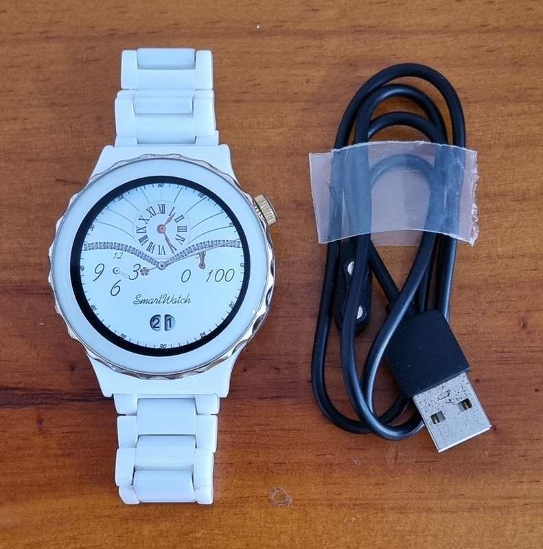 Lot Mobil phones and watch