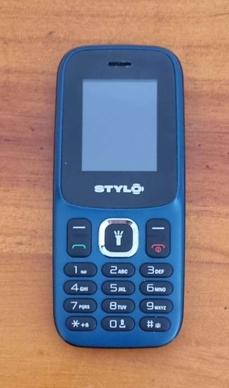 Lot Mobil phones and watch