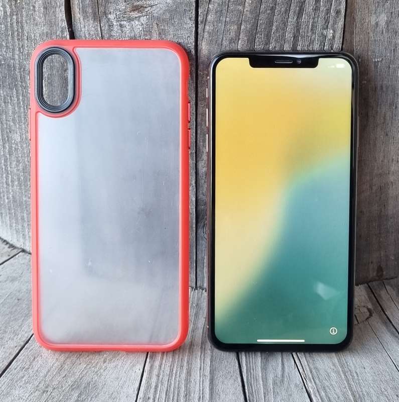 Iphone xs max READ DESCRIPTION