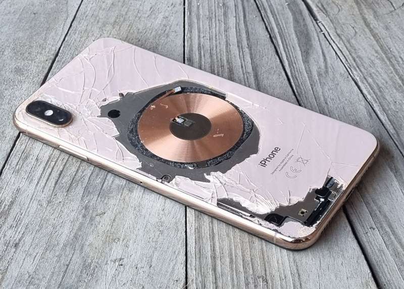 Iphone xs max READ DESCRIPTION