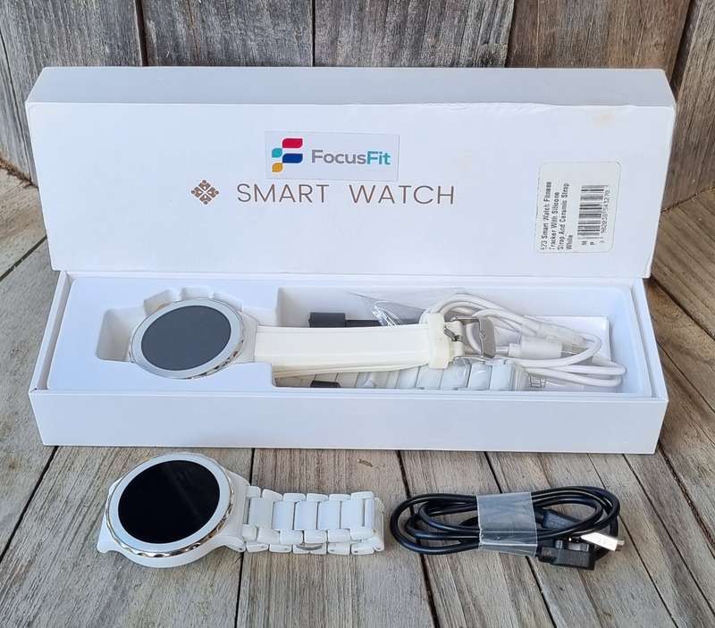 2 x Focus fit e23 Smartwatches