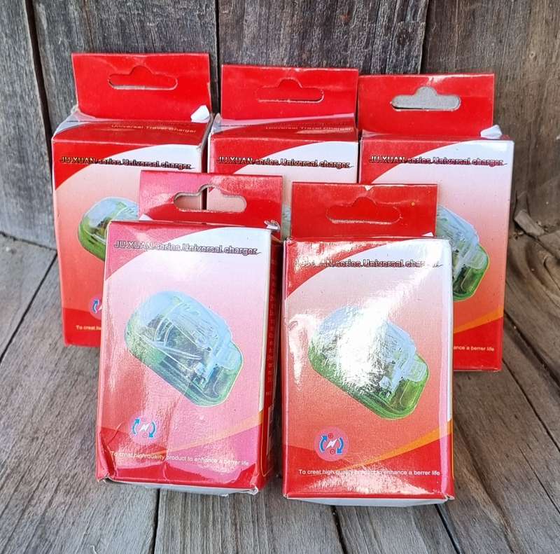 5 x Universal charger  pink