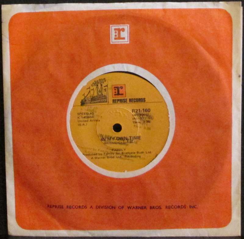 FAMILY - IN MY OWN TIME / SEASONS  (7 SINGLE/VINYL)