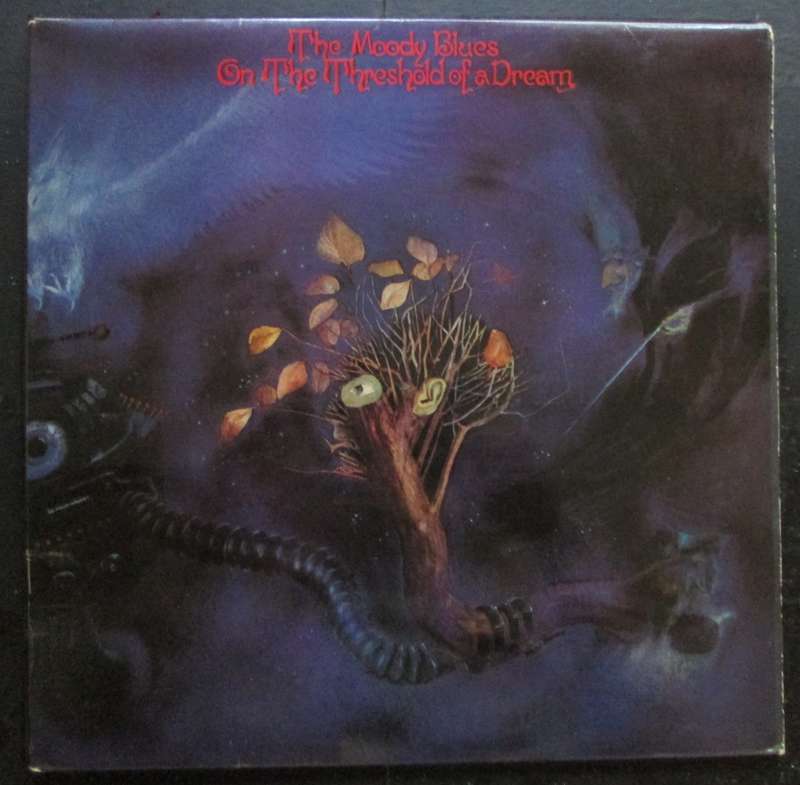 THE MOODY BLUES - ON THE THRESHOLD OF A DREAM    (LP/VINYL)