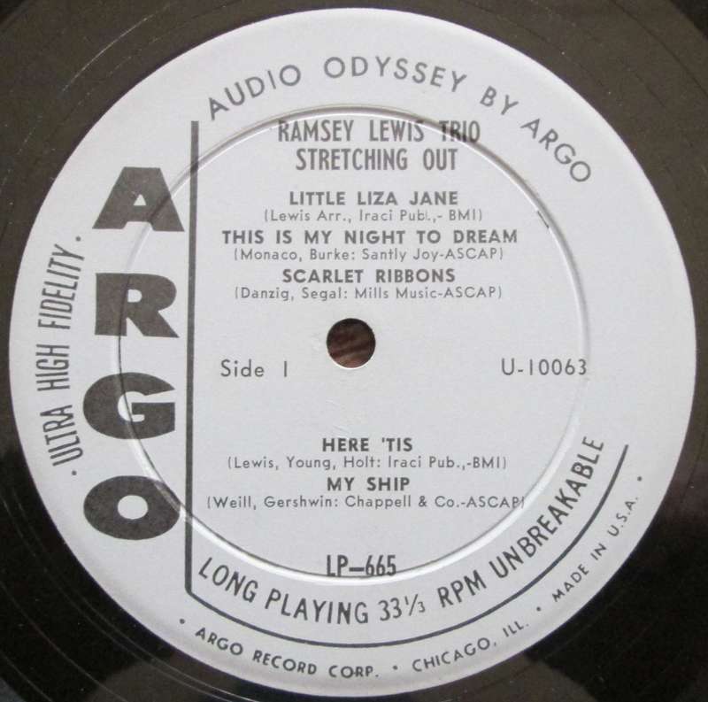 RAMSEY LEWIS TRIO - STRETCHING OUT    (LP/VINYL)