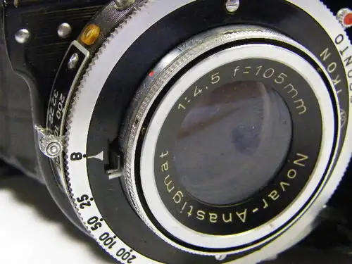 Zeiss Ikon Novar Anastigmat 1:4.5 f  105 mm - excellent condition - as per photo