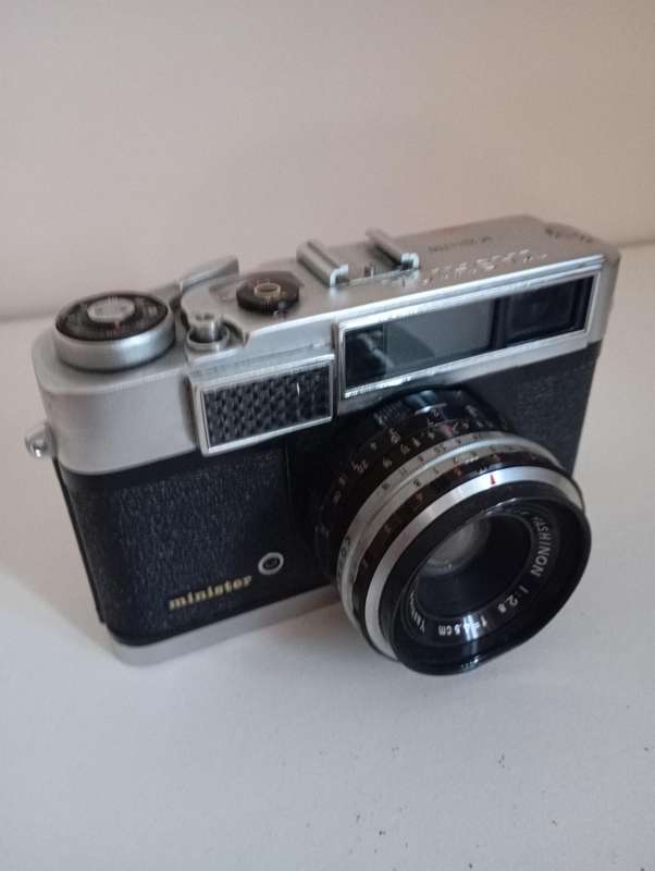 Yashica Minister Yashinon