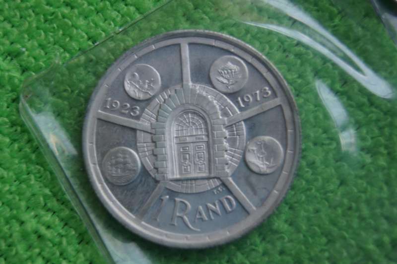 1974 Uncirculated Mint Pack (Incl Silver Rand)