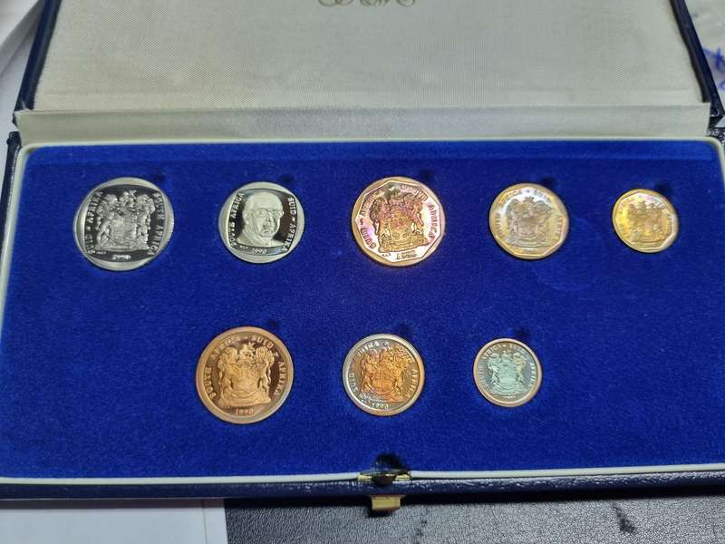 1990 SHORT PROOF SET - BRILLIANT CONDITION (RARE R1)