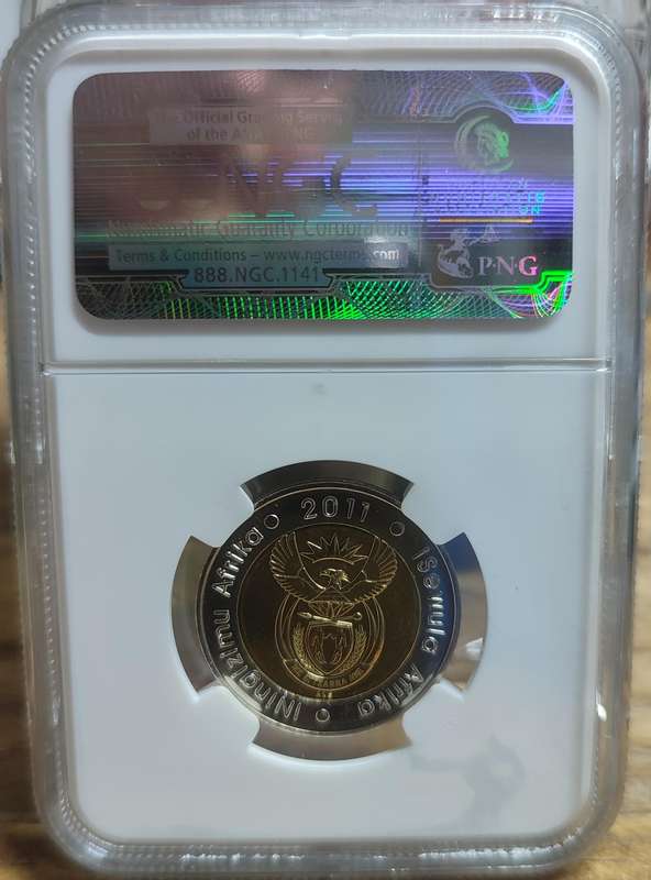 GRADED (MS66) - 2011 5 RAND UNC COIN