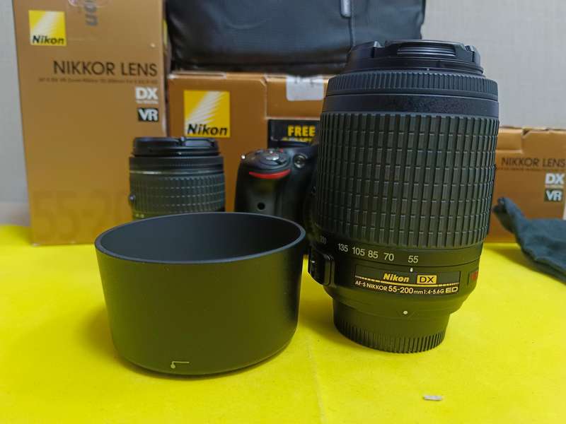  BRAND NEW Nikon D5200 DSLR Camera Kit
