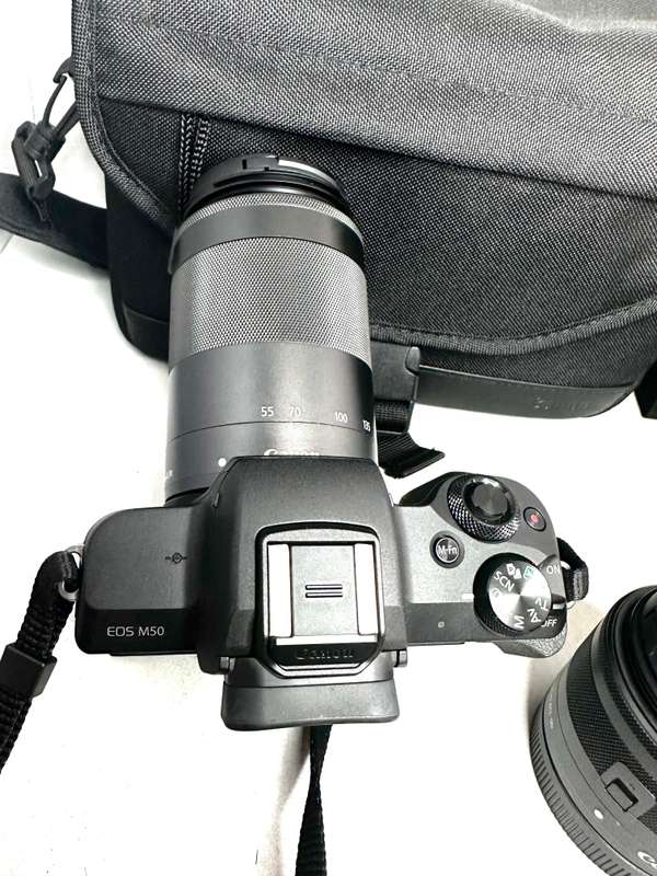 Canon EOS M50 Mirrorless camera with 2 Lens & accessories