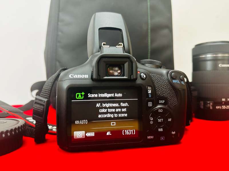 Canon EOS2000D with 3x Lens + Bag and accessories