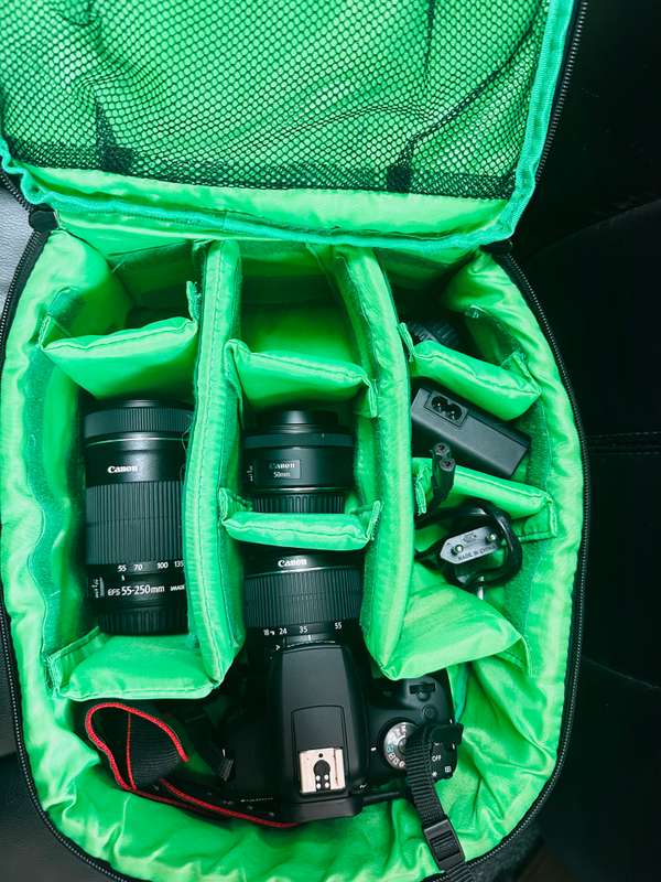 Canon EOS2000D with 3x Lens + Bag and accessories