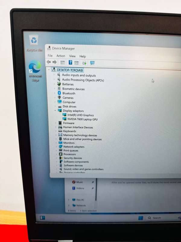 Lenovo ThinkPad P15v  Core i7-11800H 2,30GHz  16GB Ram  512GB SSD  15.6 NVIDIA T600 UHD Graphics