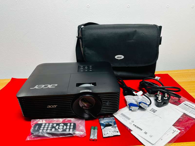 Acer Projector - X1228i | XGA (1024 x 768) | 4500 Im I DLP I 20 000:1 | HDMI/Wi Fi l 2.75 kg | Black
