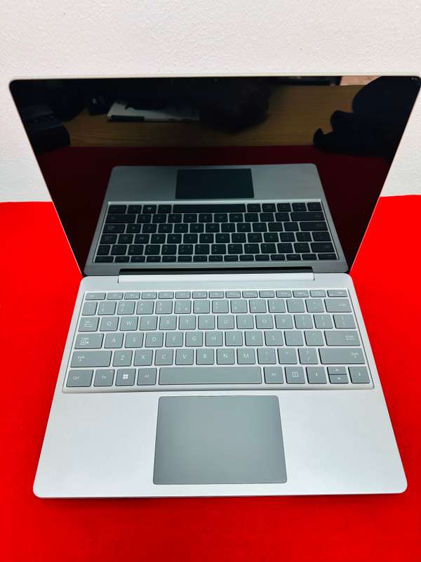 Microsoft Surface Laptop Go 3 Like New! 16GB Ram 256GB SSD Premium Performance in a Compact Design!