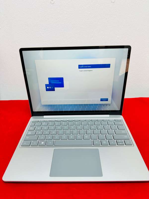 Microsoft Surface Laptop Go 3 Like New! 16GB Ram 256GB SSD Premium Performance in a Compact Design!