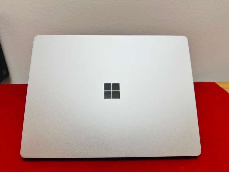 Microsoft Surface Laptop Go 3 Like New! 16GB Ram 256GB SSD Premium Performance in a Compact Design!