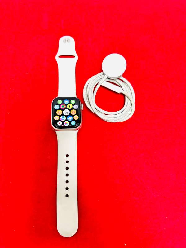 Apple Watch Series 9 GPS 41mm Rose gold  100% battery health
