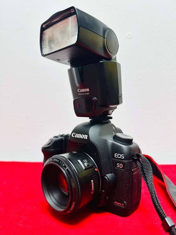 Canon EOS 5D Mark II Kit for Sale  Great Condition