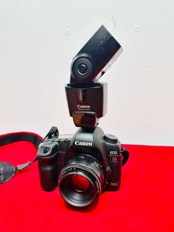 Canon EOS 5D Mark II Kit for Sale  Great Condition
