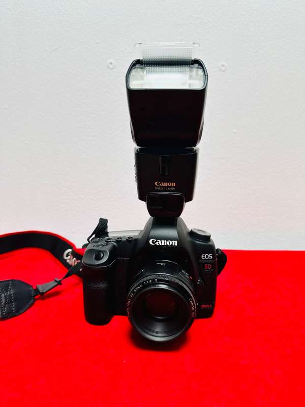 Canon EOS 5D Mark II Kit for Sale  Great Condition