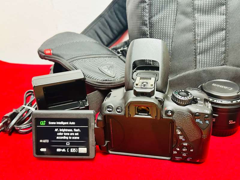Canon EOS 650D with 3 x Lens & Accessories Excellent condition as new